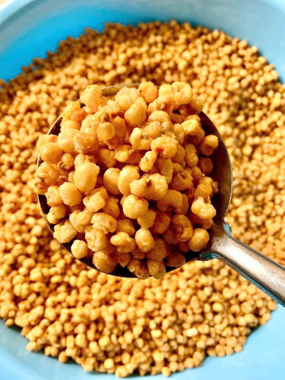 Crispy dried upland sticky corn
