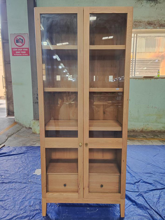 Wooden display cabinet (glass door)