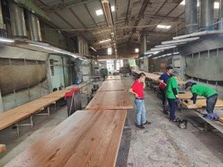 THV Furniture factory image