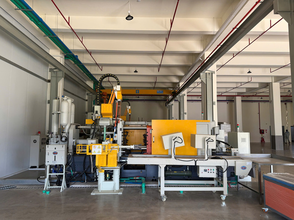 Die casting machine