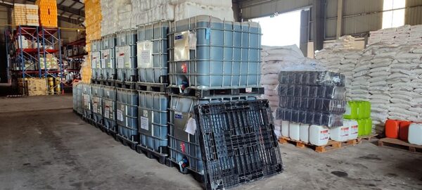 Fertilizer plant images