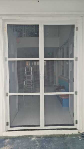 Double-sash stainless steel insect screens