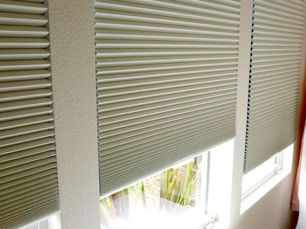 Honeycomb blinds