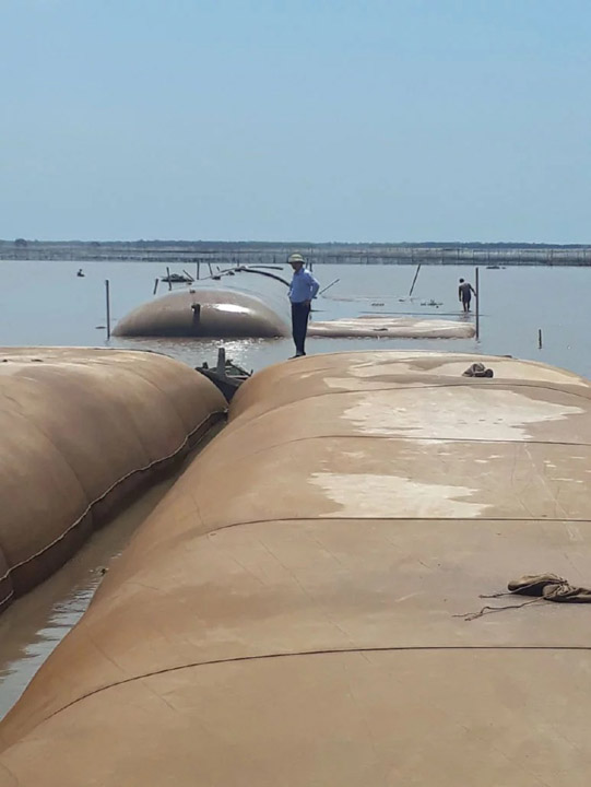 Geotextile tube