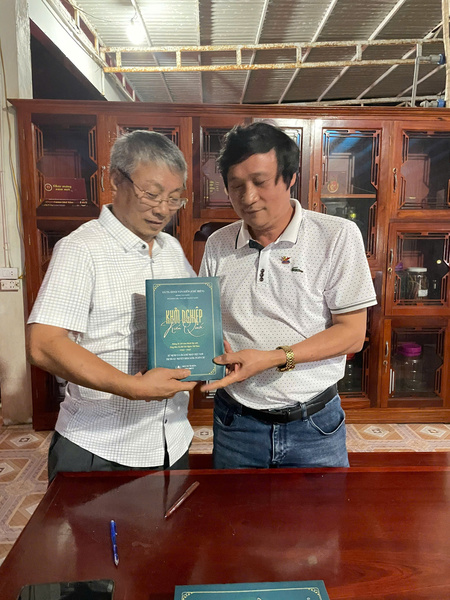 Book launch event of Mr. Dinh Van Hien