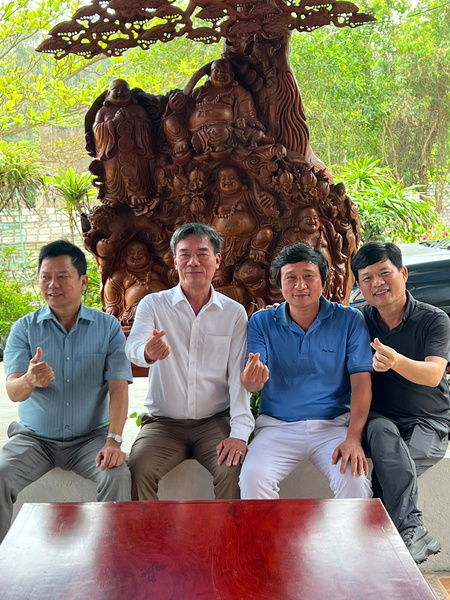 Loc Hoang An with partners and associates