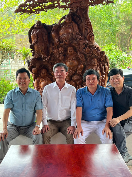 Loc Hoang An with partners and associates