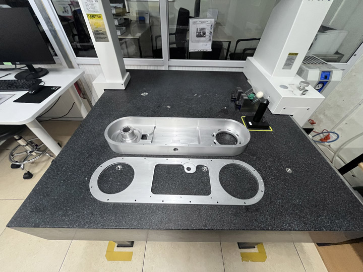 Cleaning robot