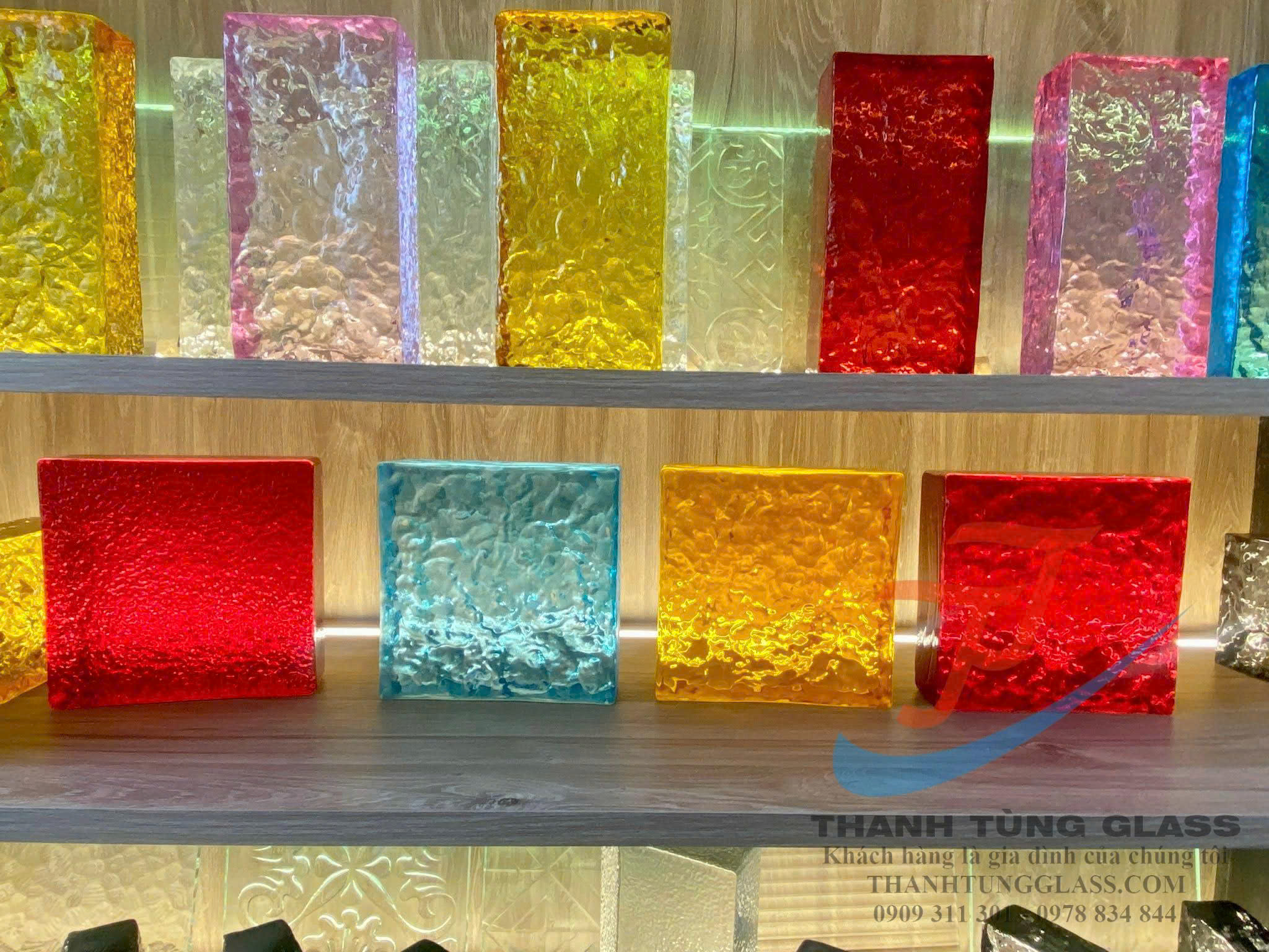 Decorative artistic glass