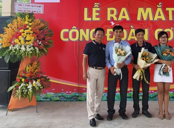 Launching ceremony of the grassroots trade union