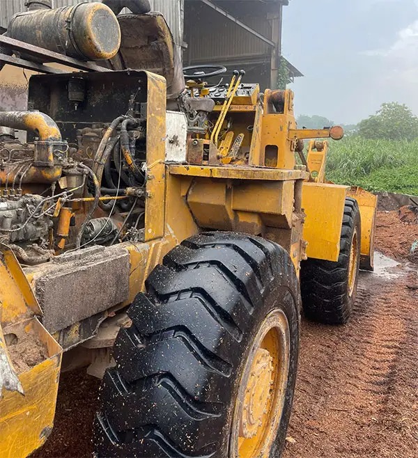 Wheel loader repair