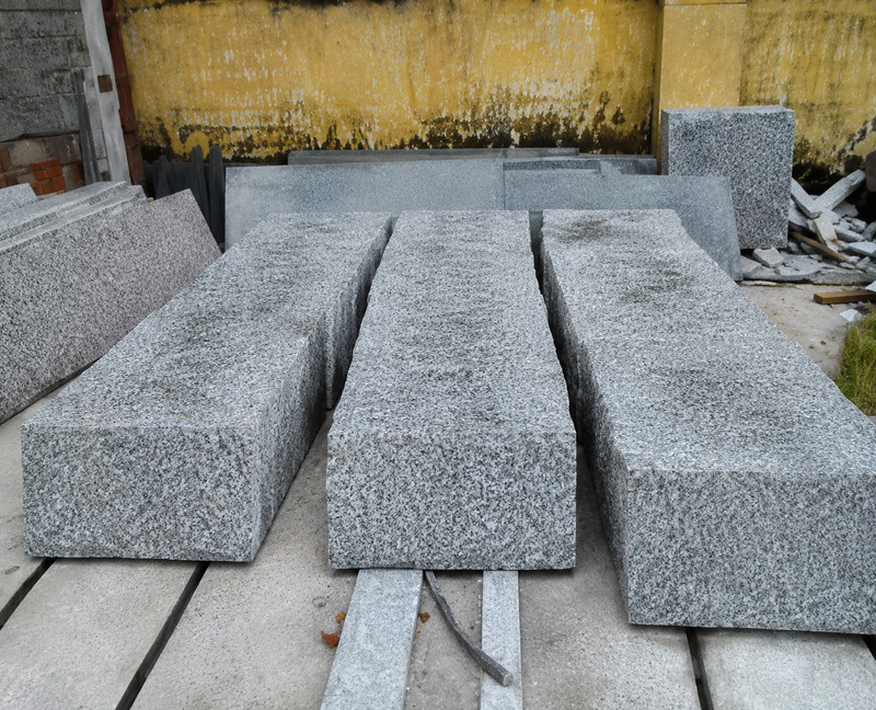 Cut-sized granite stone