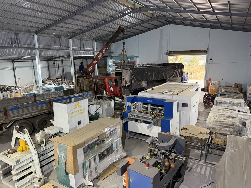 Khai Vuong factory image