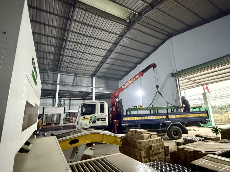 Khai Vuong factory image