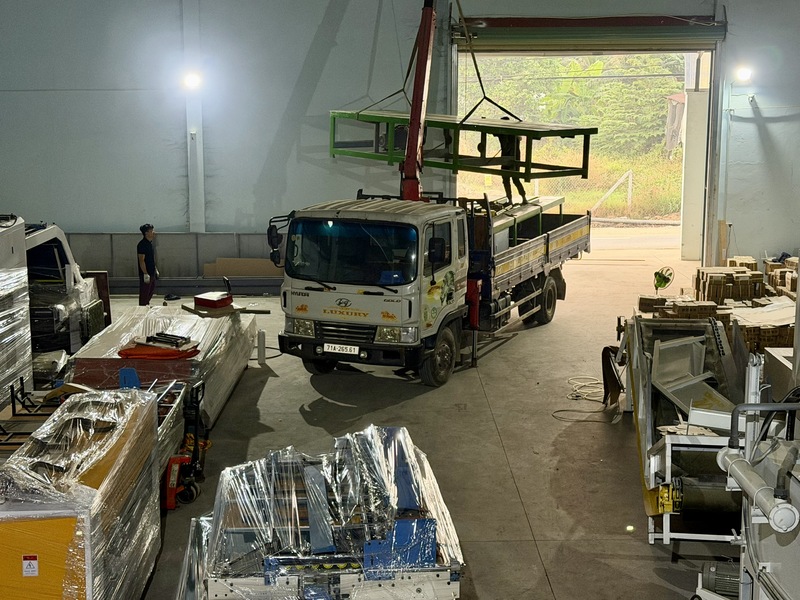Khai Vuong factory image