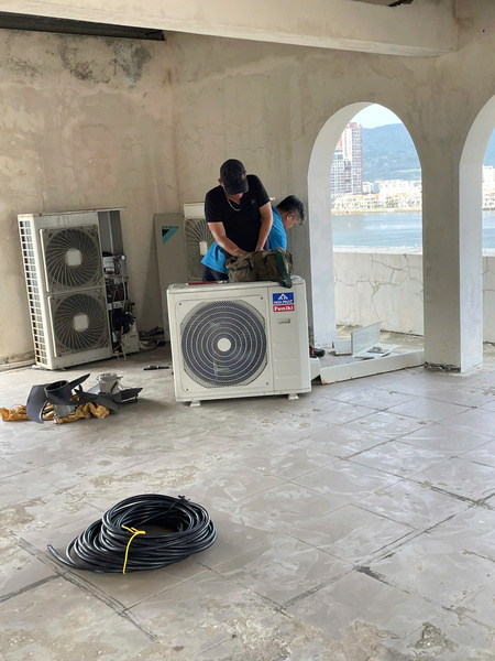 Residential HVACR services