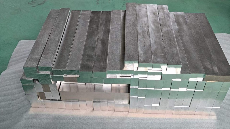 Solid aluminum bar