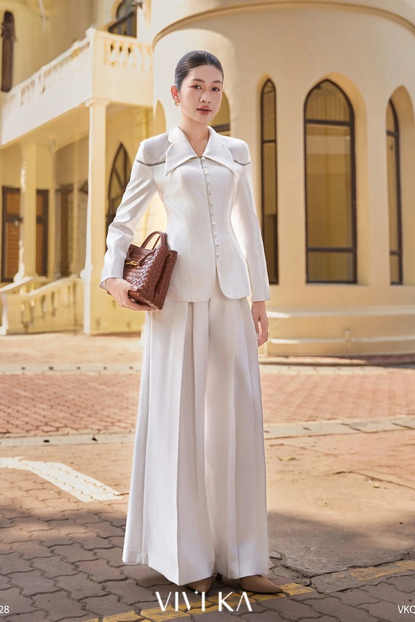 Elodie long-sleeved vest