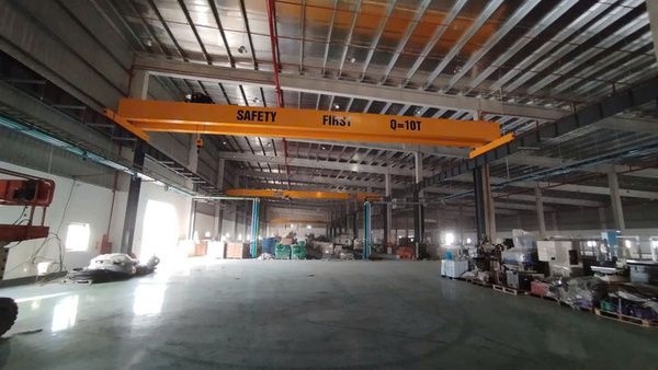 Double girder overhead crane