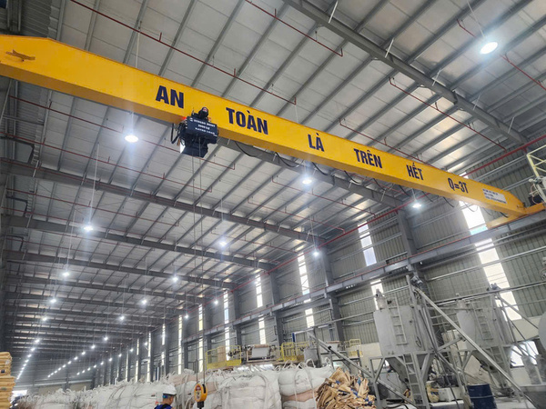 Single girder overhead crane
