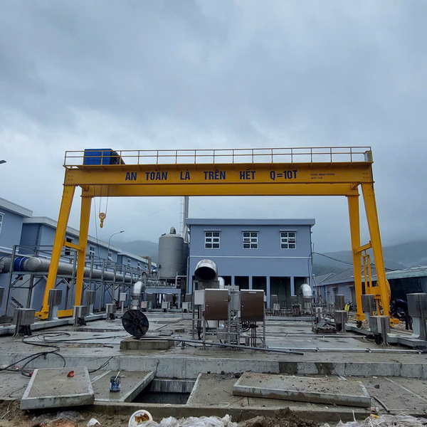 Double girder gantry crane