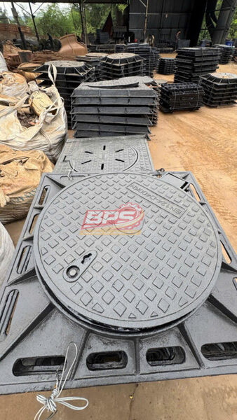 Ductile iron and composite manhole covers