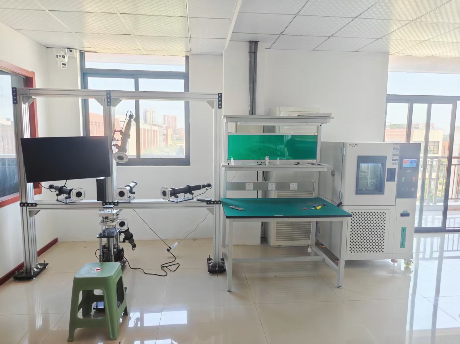 Testing instruments & equipment