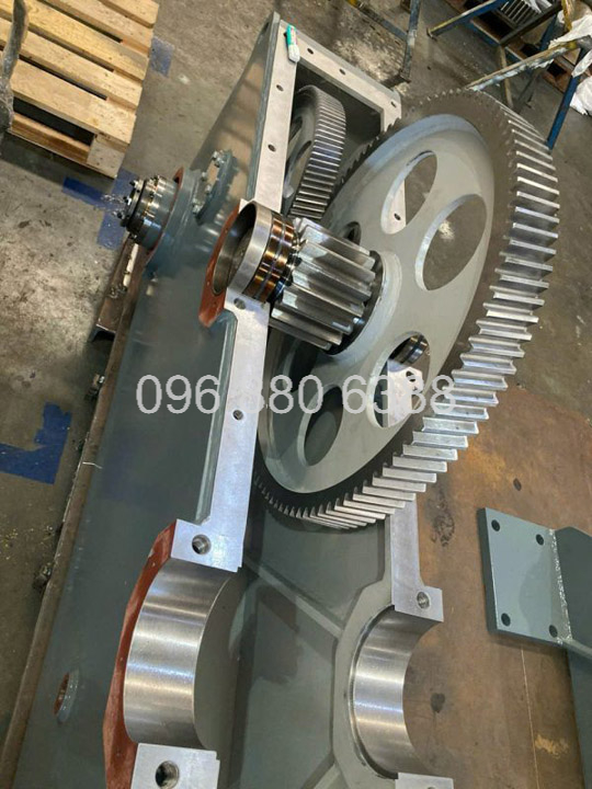 Gears – Spur gears – Helical gears