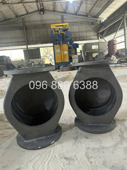 Cast iron & heat-resistant cast iron – Aluminum troughs & manhole covers