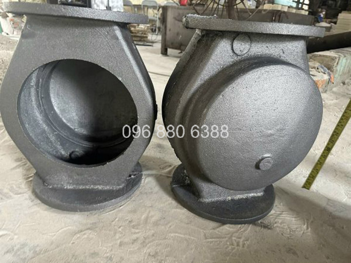 Cast iron & heat-resistant cast iron – Aluminum troughs & manhole covers