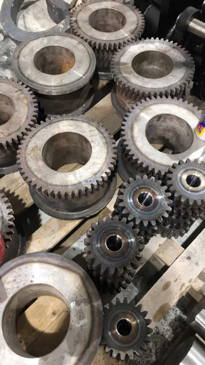Crane gear