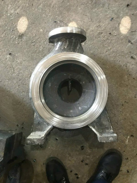 Pumps and centrifugal pump impellers