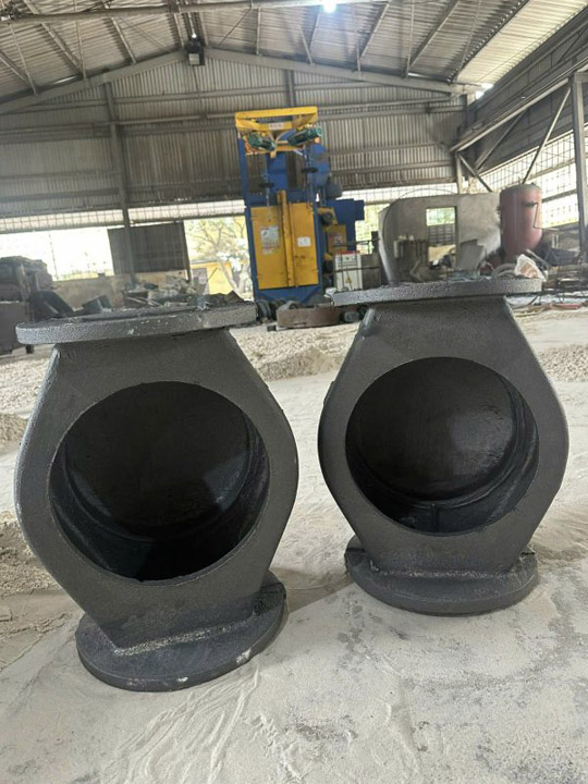 Cast iron and heat-resistant cast iron products – aluminum troughs and manhole covers