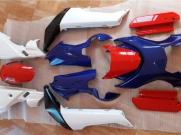 Motorcycle plastic fairing kits