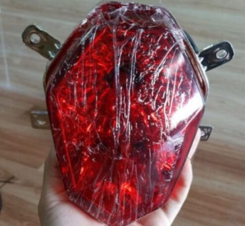 E-scooter rear tail light assembly