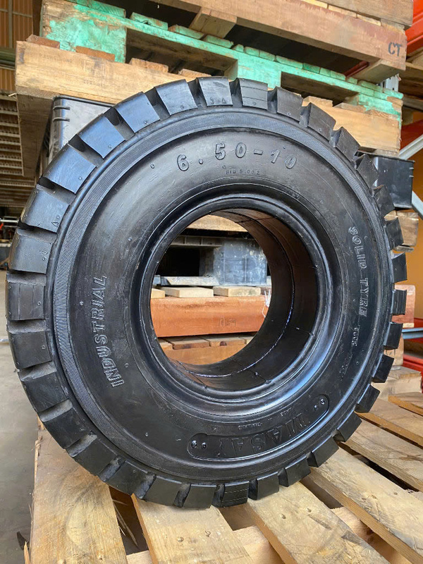 Masai forklift tire 650-10