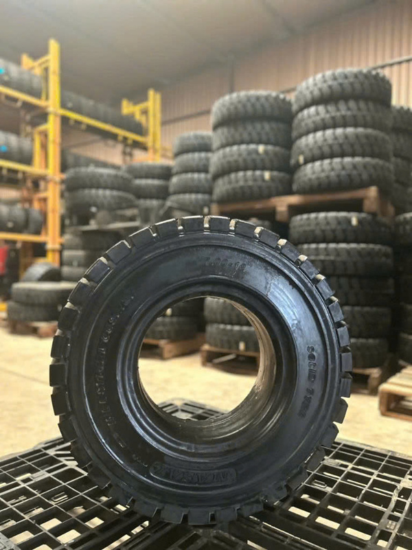 Masai forklift tire 700-12