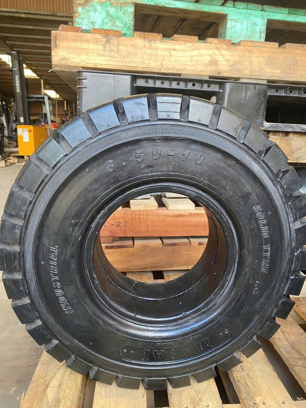 Masai forklift tire 650-10