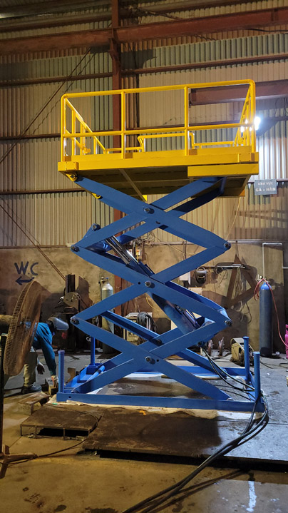 Hitachi hydraulic lift table