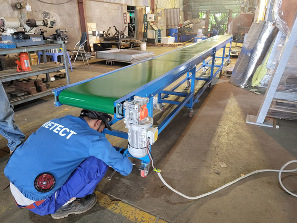 Z-shaped conveyor