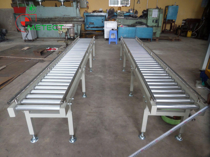 PHON TECH roller conveyor