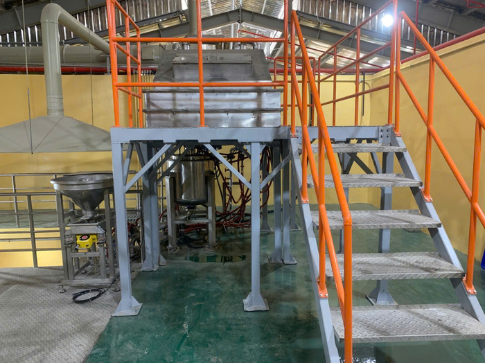 Liquid filling line