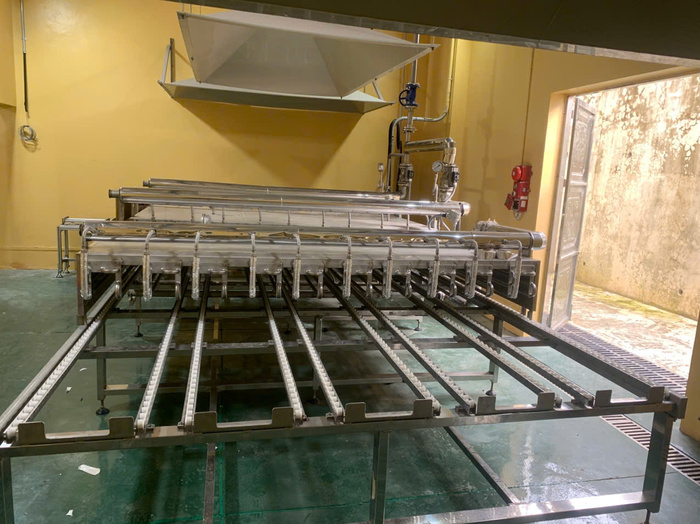 Liquid filling line