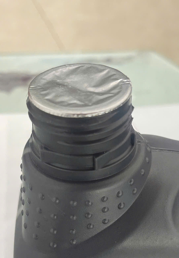 Cap seal liner