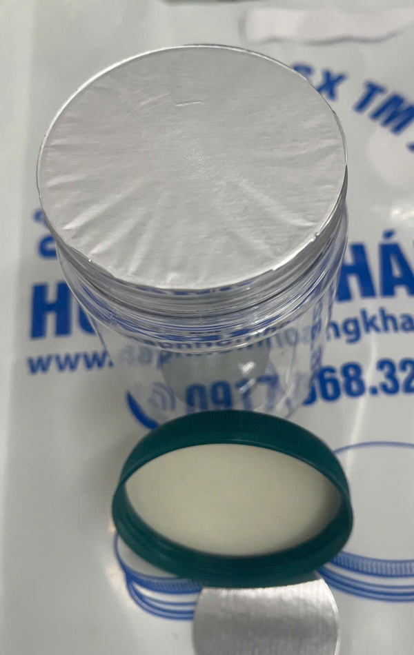 Cap seal liner