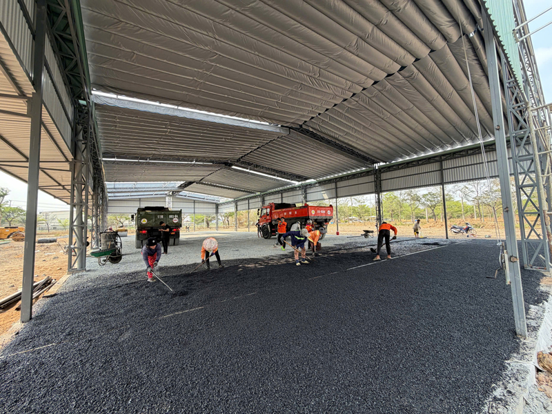 Hot mix asphalt paving