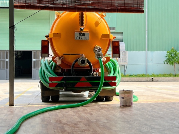 Septic tank cleaning services in Hue