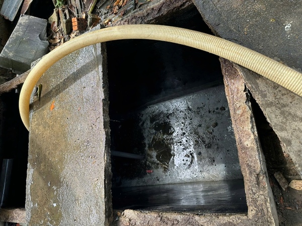 Septic tank cleaning services in Hue