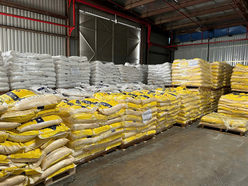 Reflective thermoplastic paint powder (yellow)