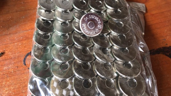 Snap fasteners
